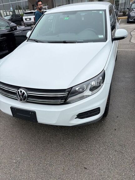 2014 VOLKSWAGEN Tiguan
