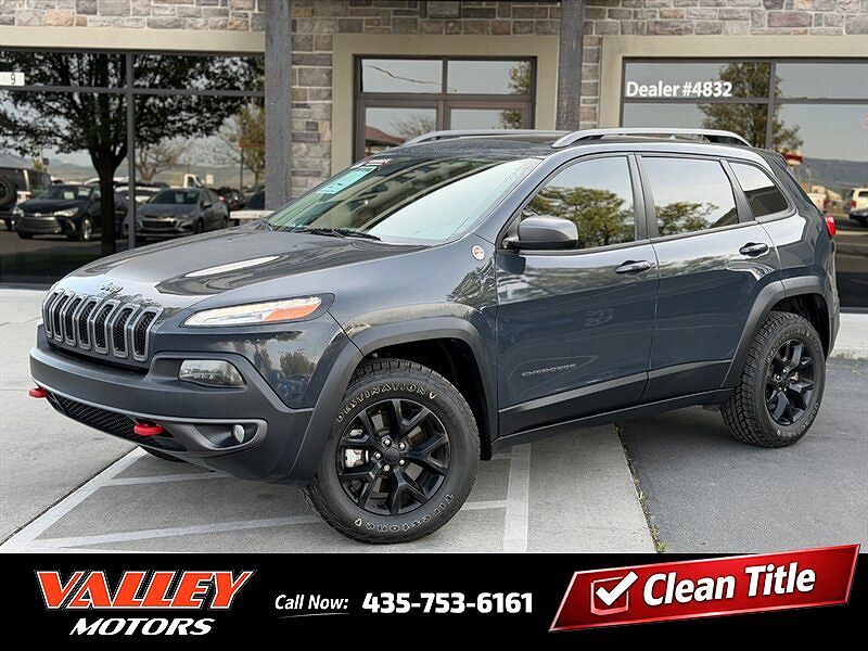 2017 JEEP Cherokee