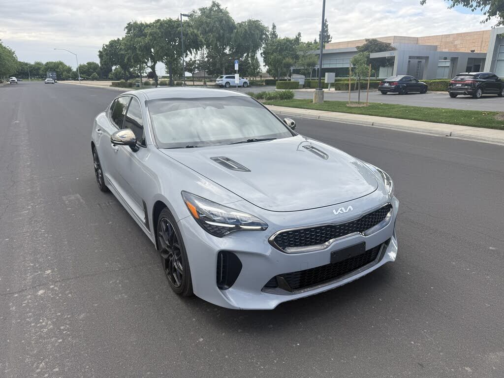 2022 KIA Stinger