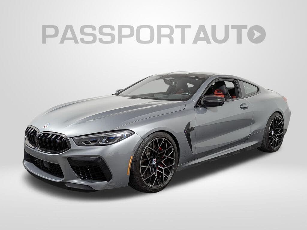 2023 BMW M8