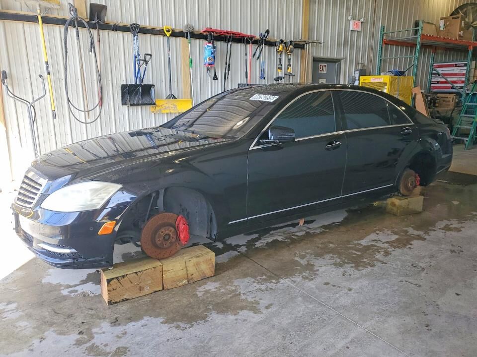 2010 MERCEDES-BENZ S-Class