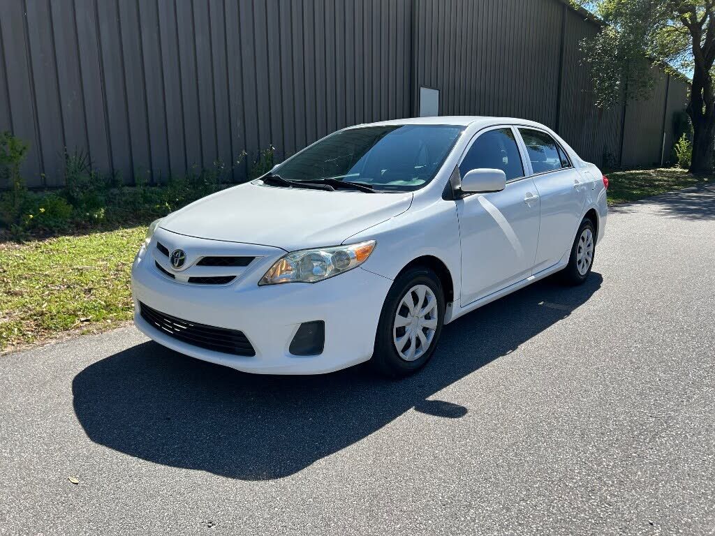 2013 TOYOTA Corolla