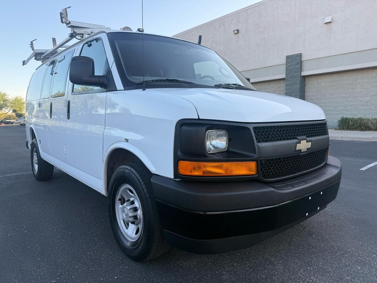 2017 CHEVROLET Express