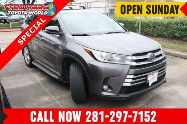 2017 TOYOTA Highlander