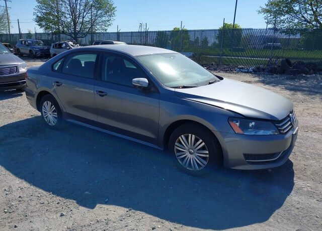 2014 VOLKSWAGEN Passat