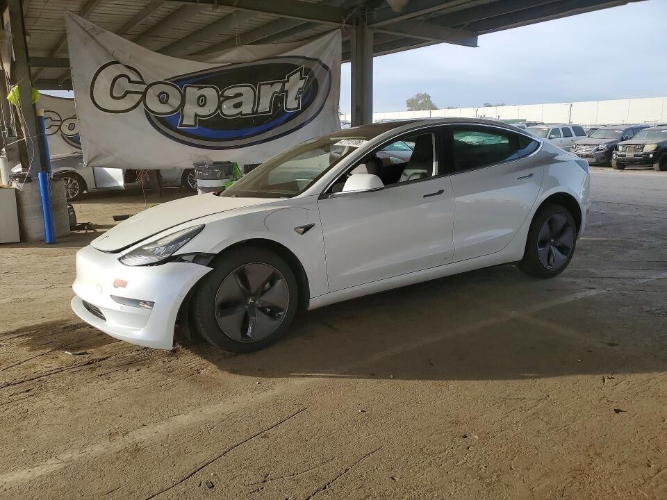 2020 TESLA Model 3