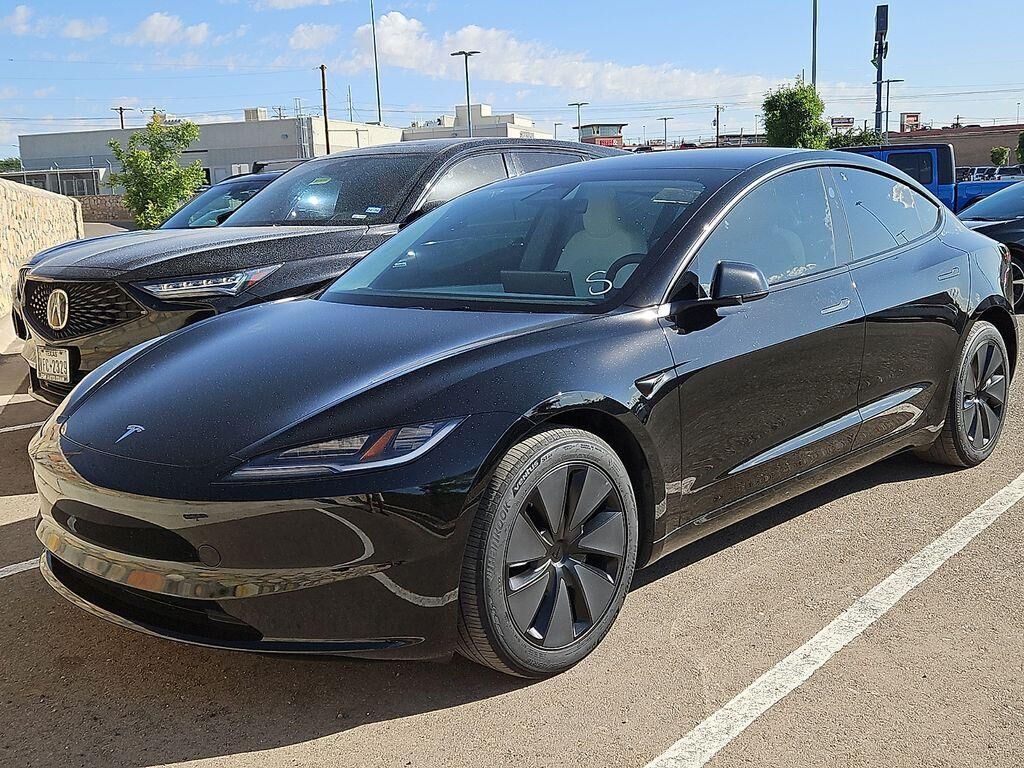 2025 TESLA Model 3