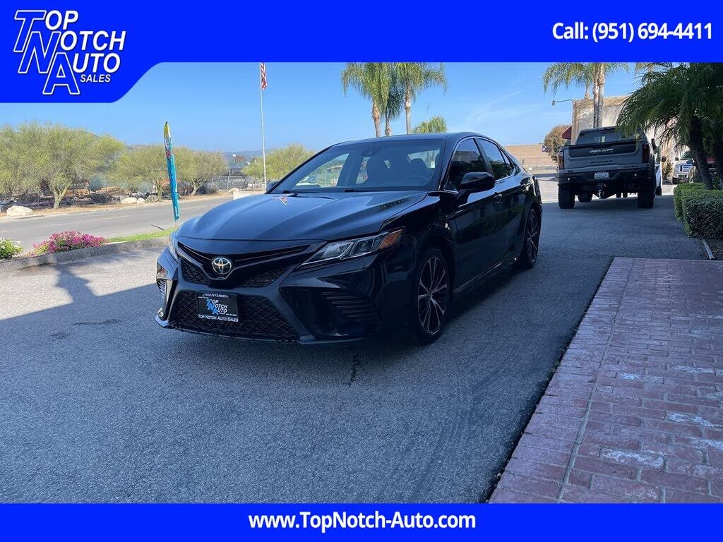 2019 TOYOTA Camry