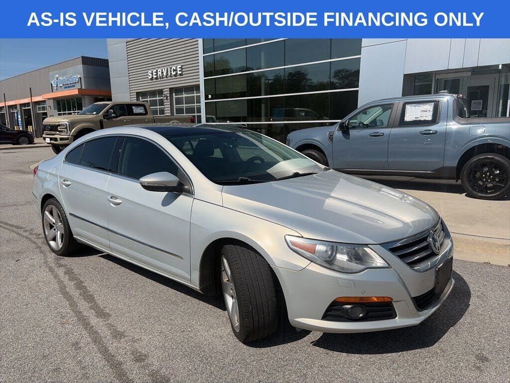 2010 VOLKSWAGEN Passat