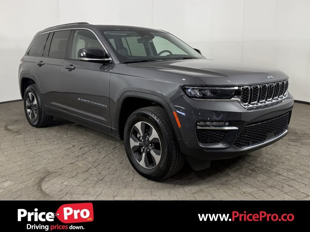 2022 JEEP Grand Cherokee
