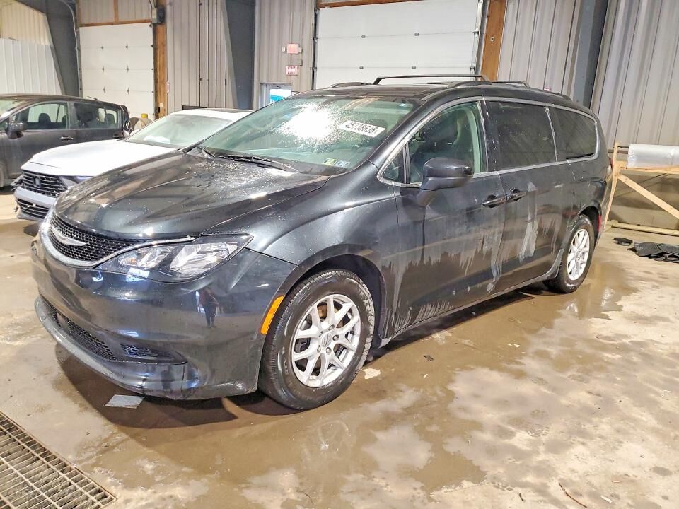 2021 CHRYSLER Voyager