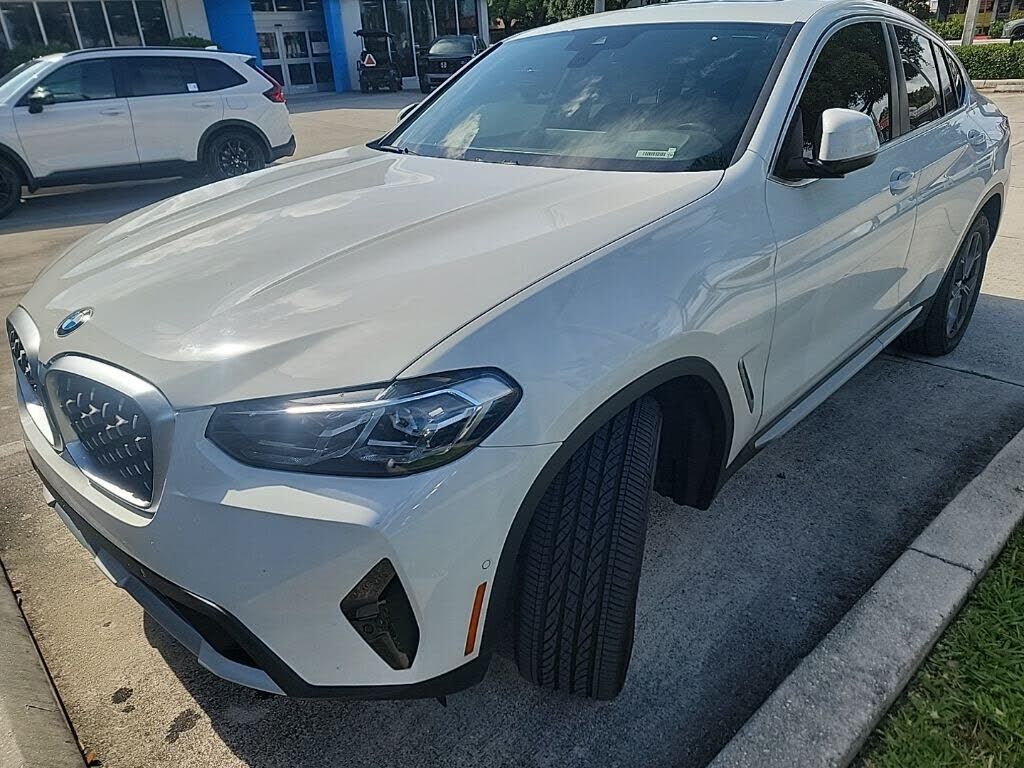 2023 BMW X4
