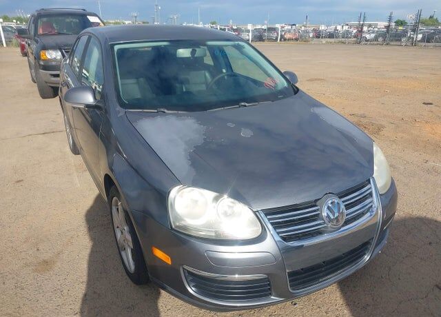 2010 VOLKSWAGEN Jetta