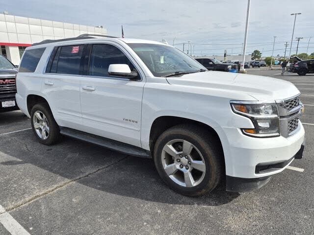 2017 CHEVROLET Tahoe