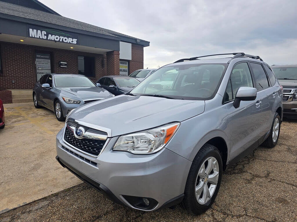2016 SUBARU Forester
