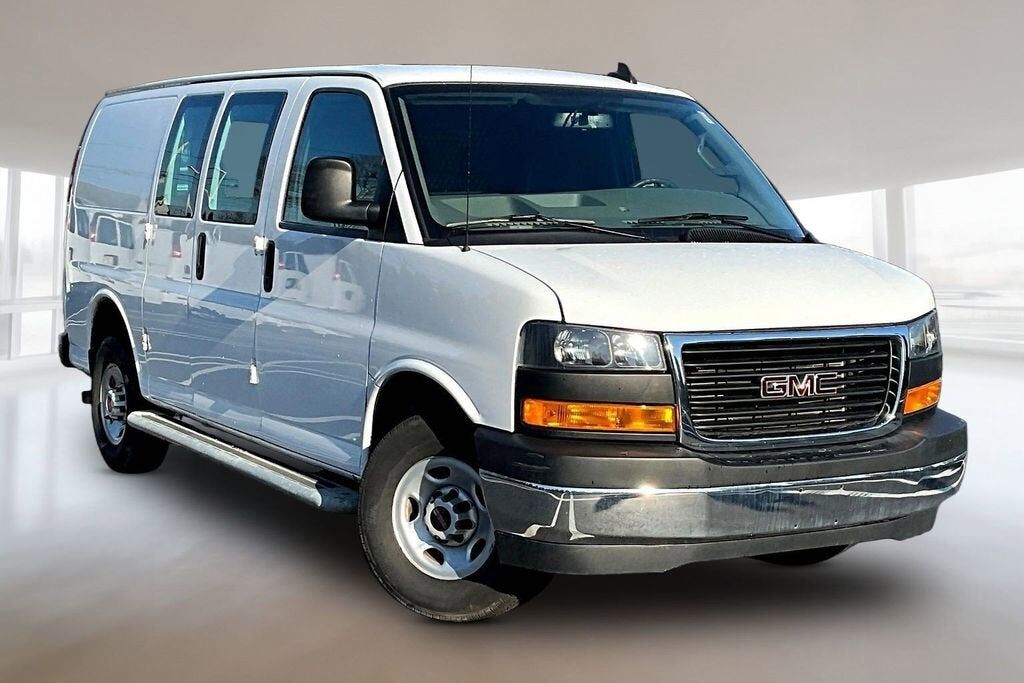 2023 GMC Savana