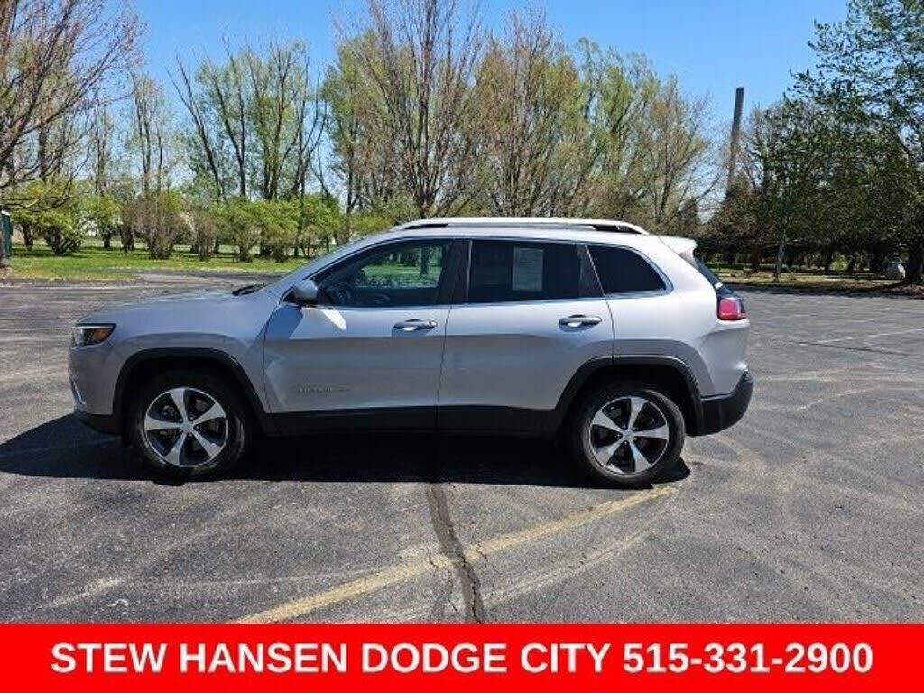 2019 JEEP Cherokee