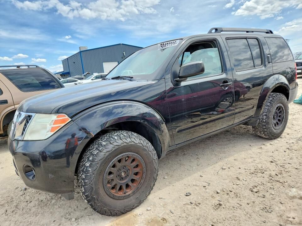 2012 NISSAN Pathfinder
