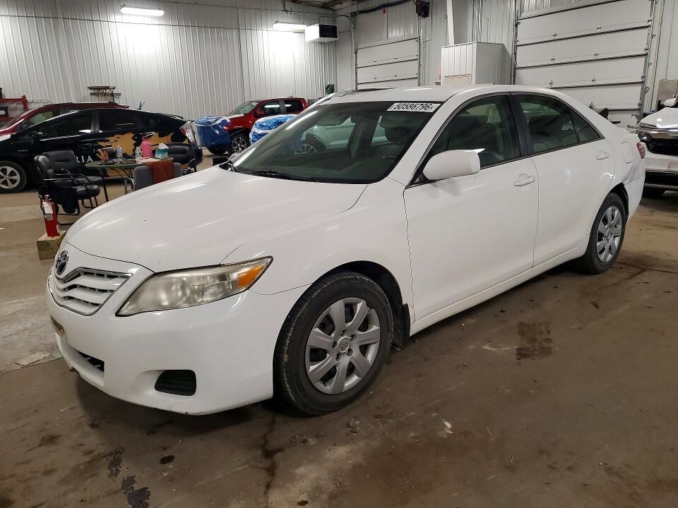 2010 TOYOTA Camry