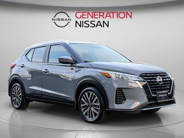 2024 NISSAN Kicks