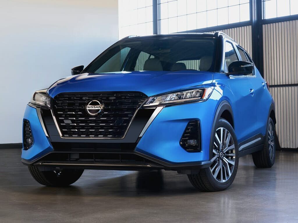 2021 NISSAN Kicks