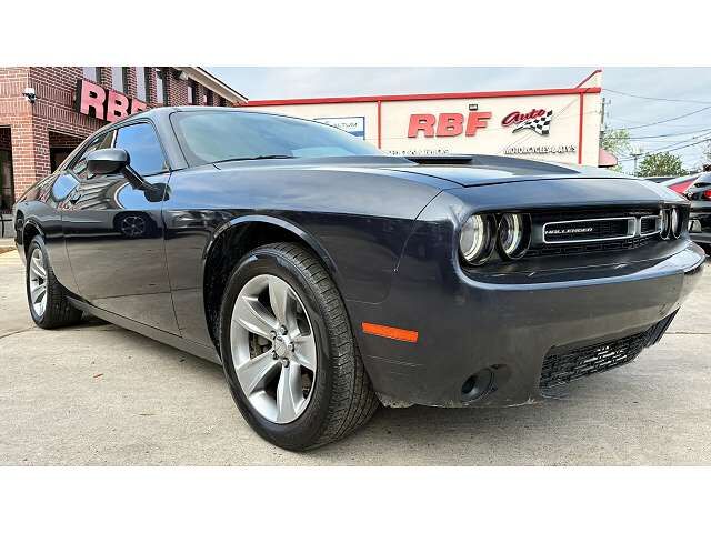 2017 DODGE Challenger