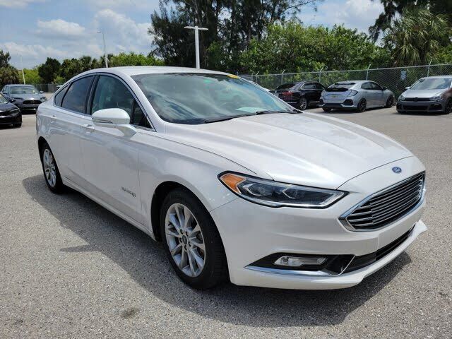 2017 FORD Fusion