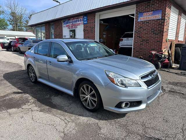 2013 SUBARU Legacy