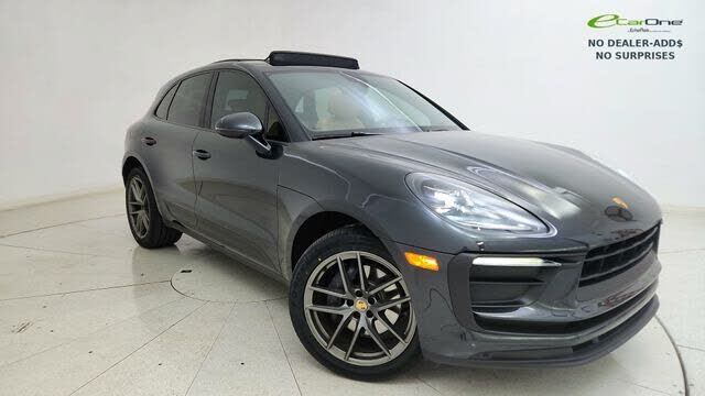 2022 PORSCHE Macan