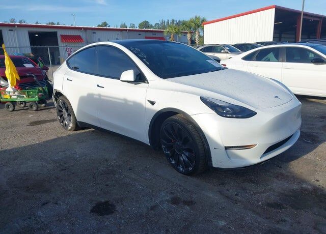 2022 TESLA Model Y