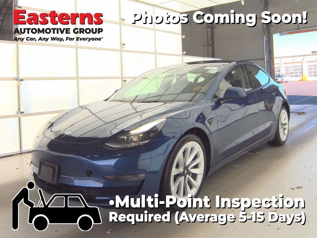 2022 TESLA Model 3
