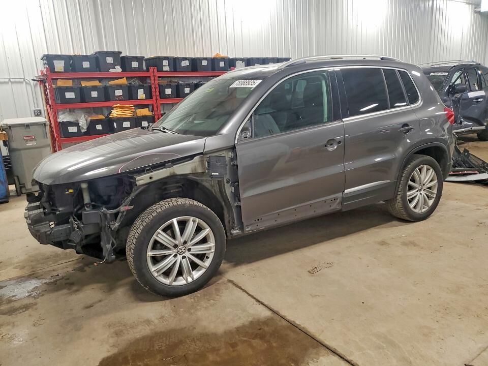 2016 VOLKSWAGEN Tiguan
