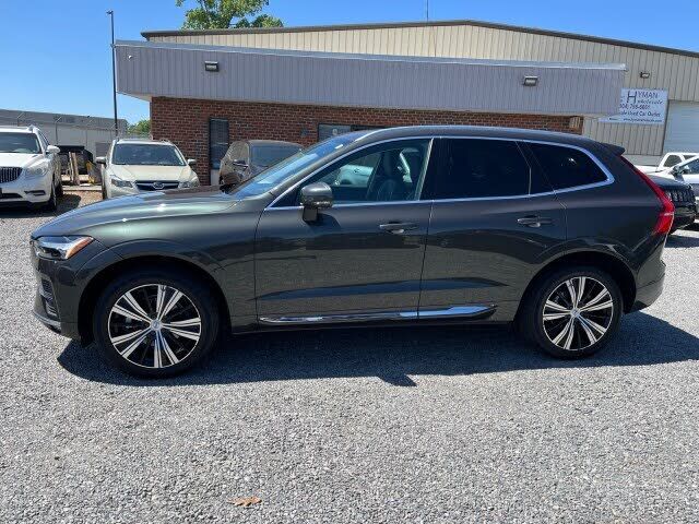 2022 VOLVO XC60
