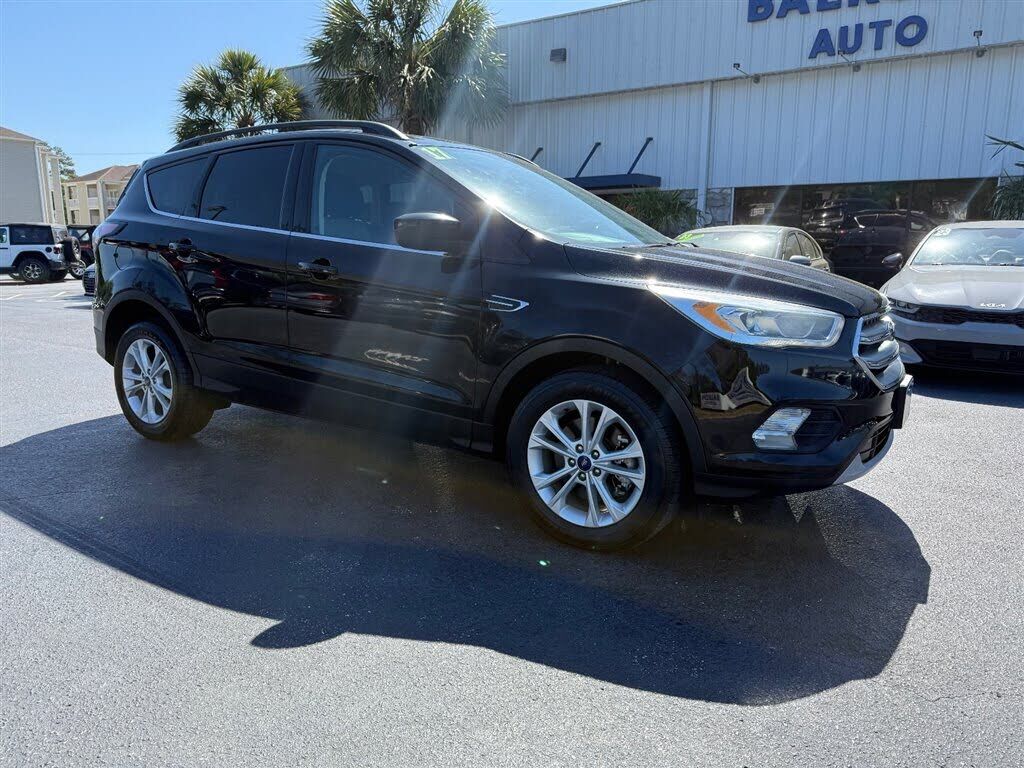 2017 FORD Escape