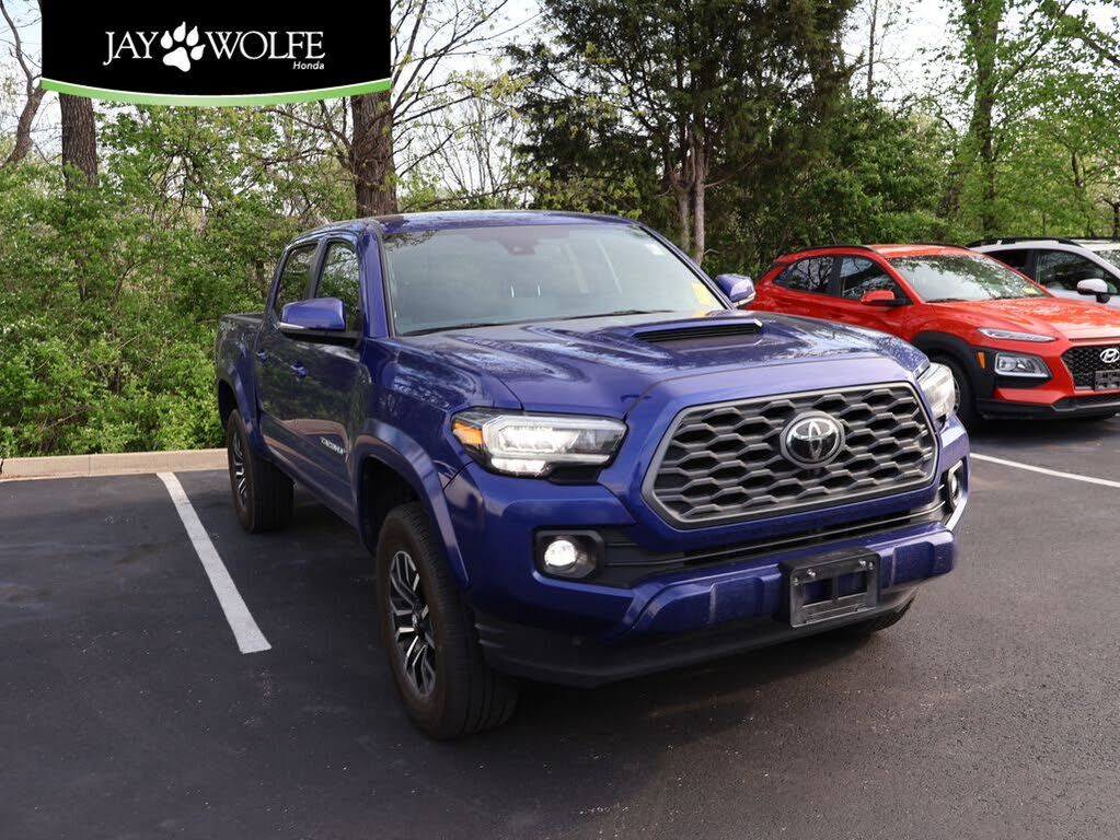 2023 TOYOTA Tacoma
