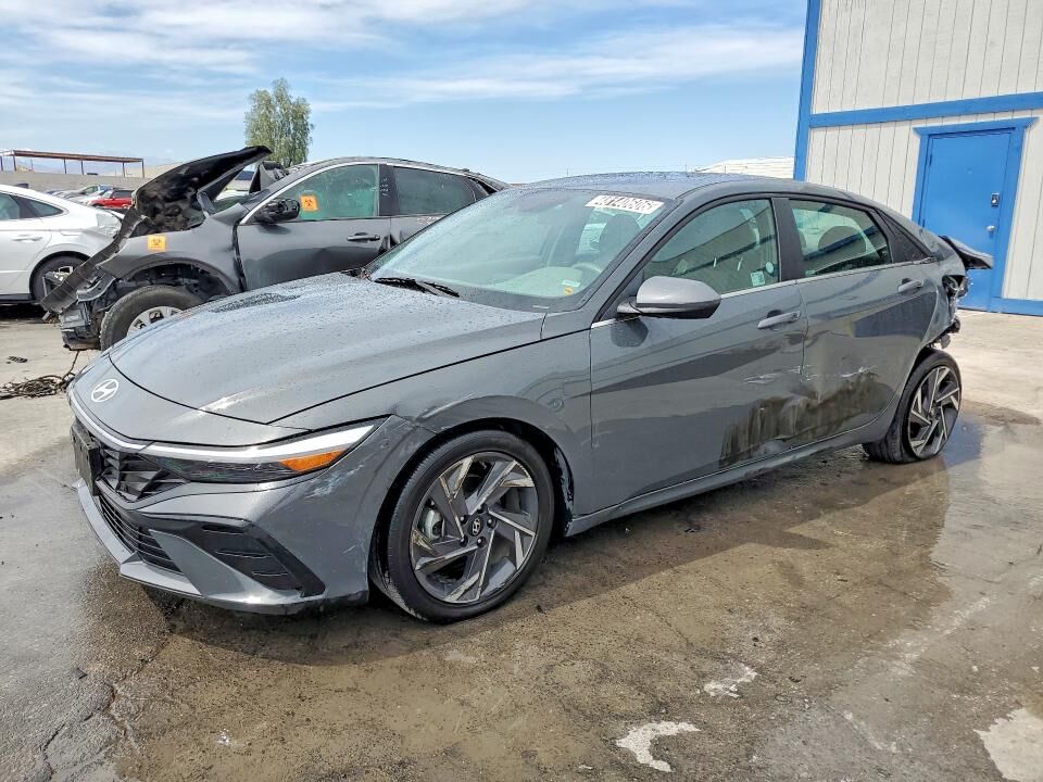 2025 HYUNDAI Elantra