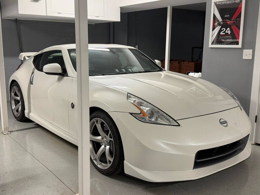 2012 NISSAN 370Z