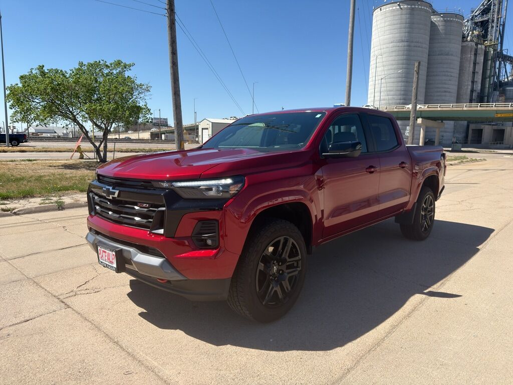 2025 CHEVROLET Colorado