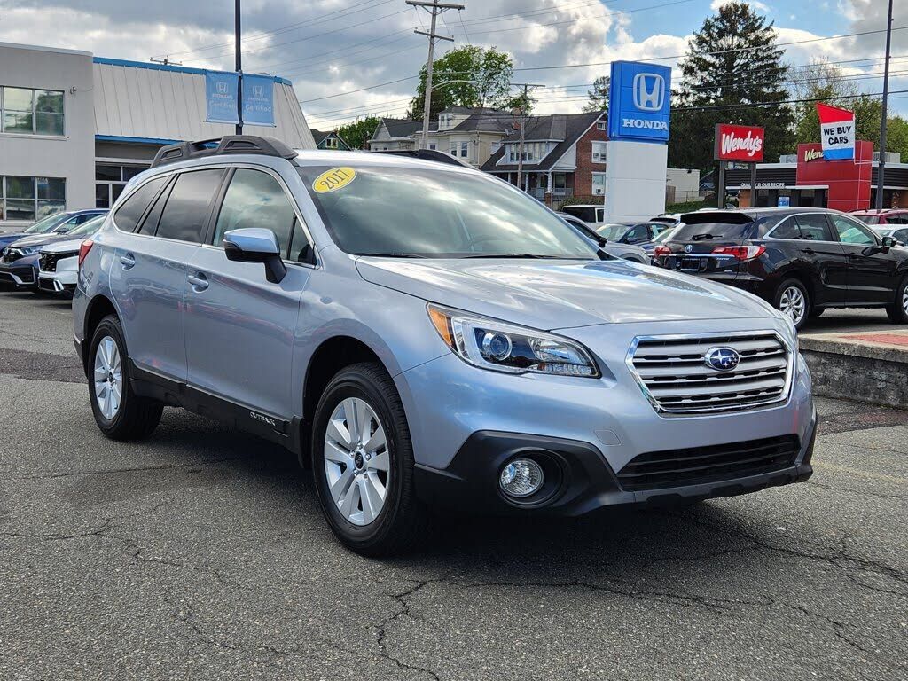 2017 SUBARU Outback