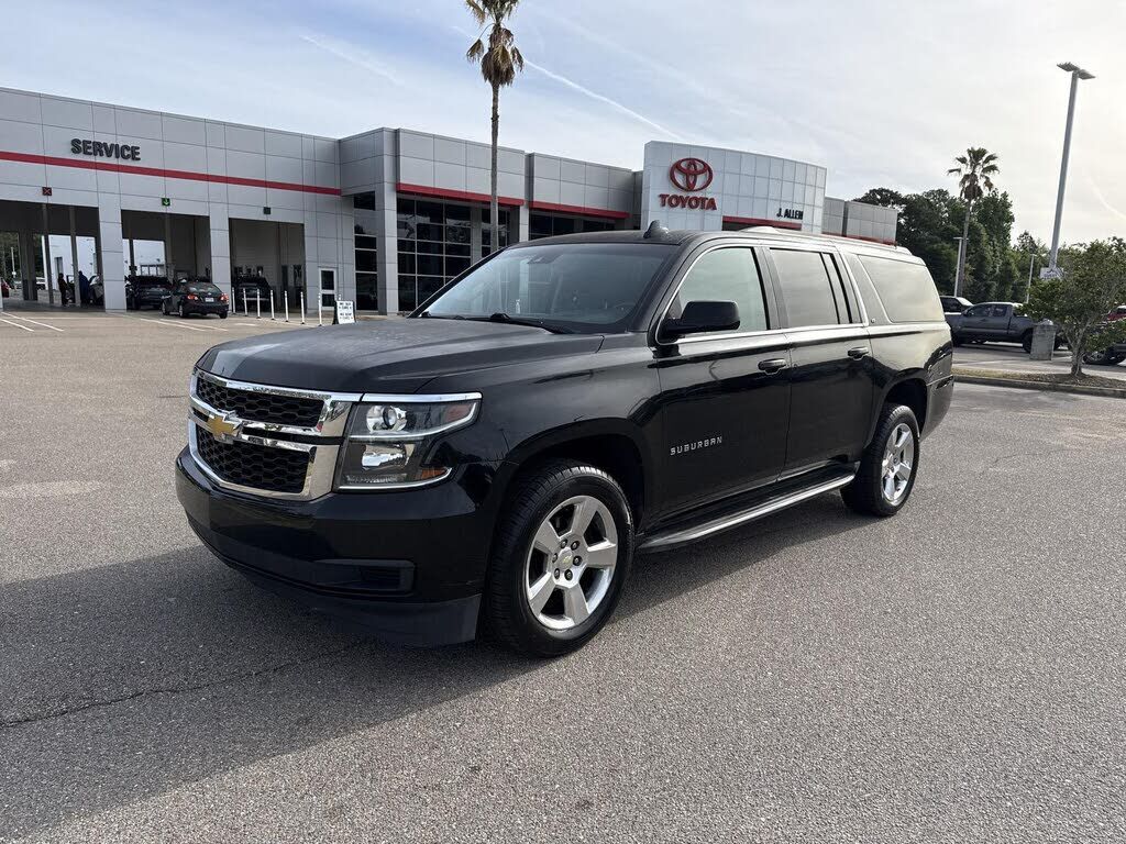 2016 CHEVROLET Suburban