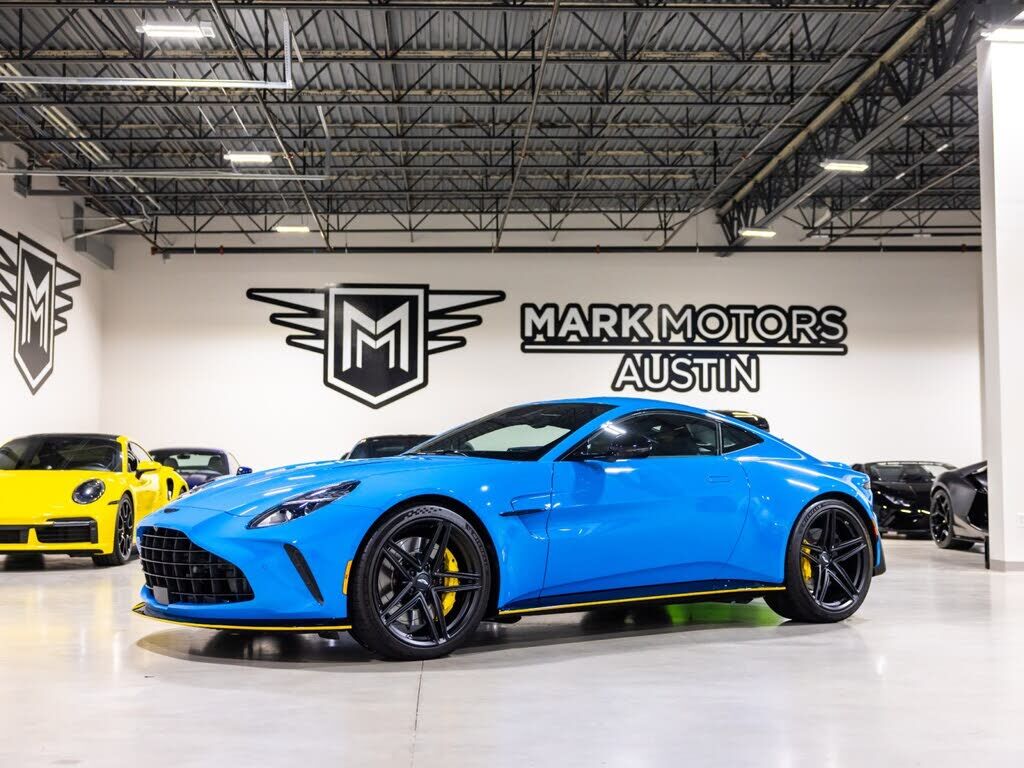 2025 ASTON MARTIN Vantage