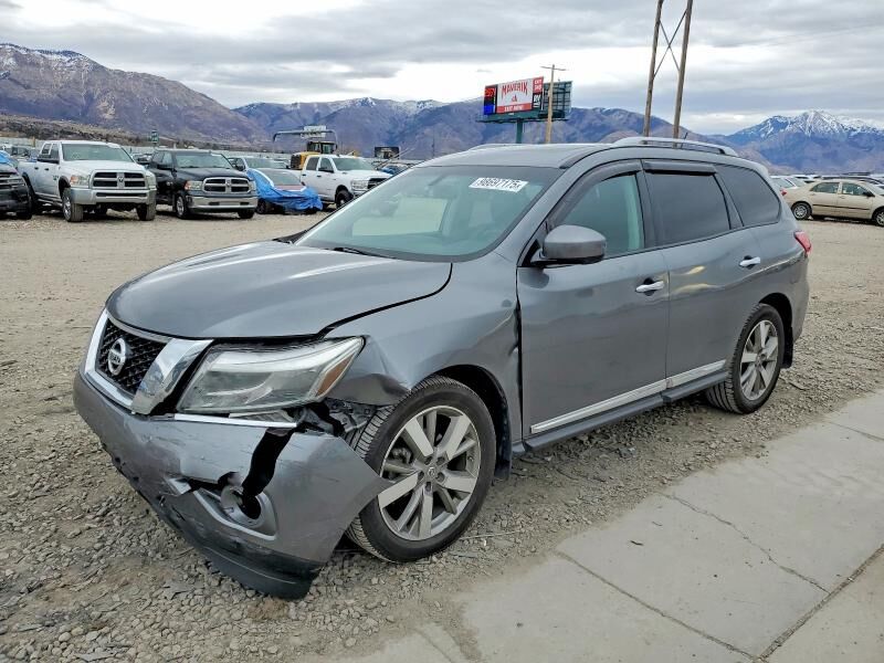 2016 NISSAN Pathfinder