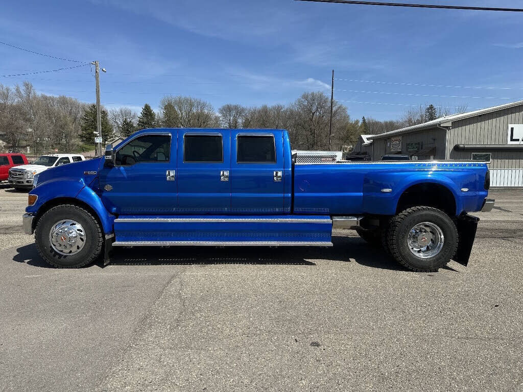 2004 FORD F-650