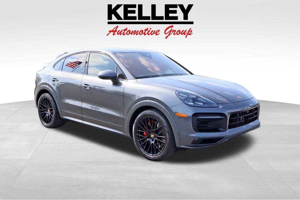 2023 PORSCHE Cayenne