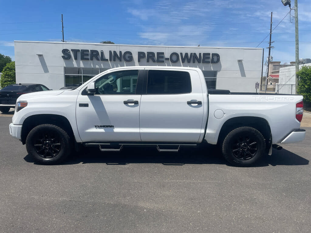2017 TOYOTA Tundra