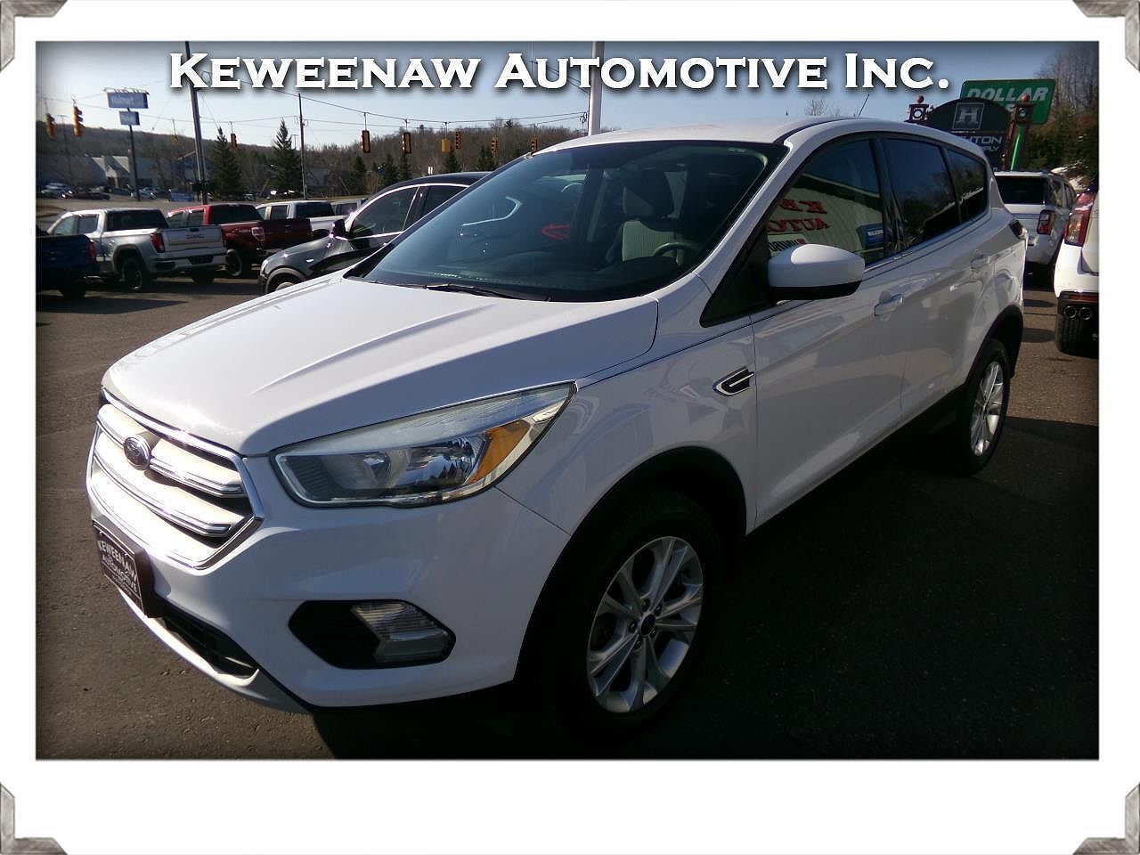 2017 FORD Escape
