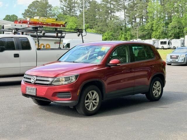 2013 VOLKSWAGEN Tiguan