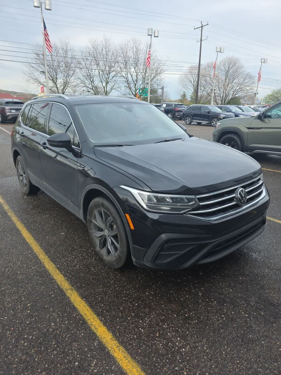 2023 VOLKSWAGEN Tiguan 4Motion