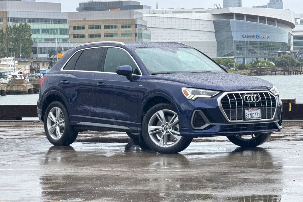 2022 AUDI Q3