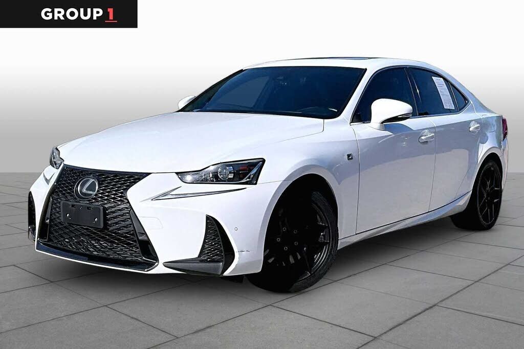 2018 LEXUS IS